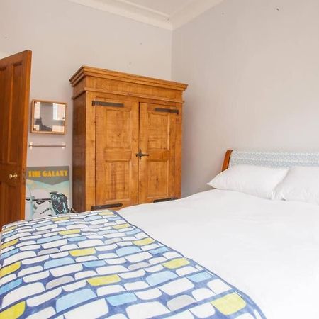 Modern, Light-Filled And Sleek West End Apartment Glasgow Eksteriør bilde