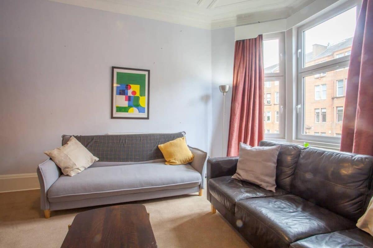 Modern, Light-Filled And Sleek West End Apartment Glasgow Eksteriør bilde