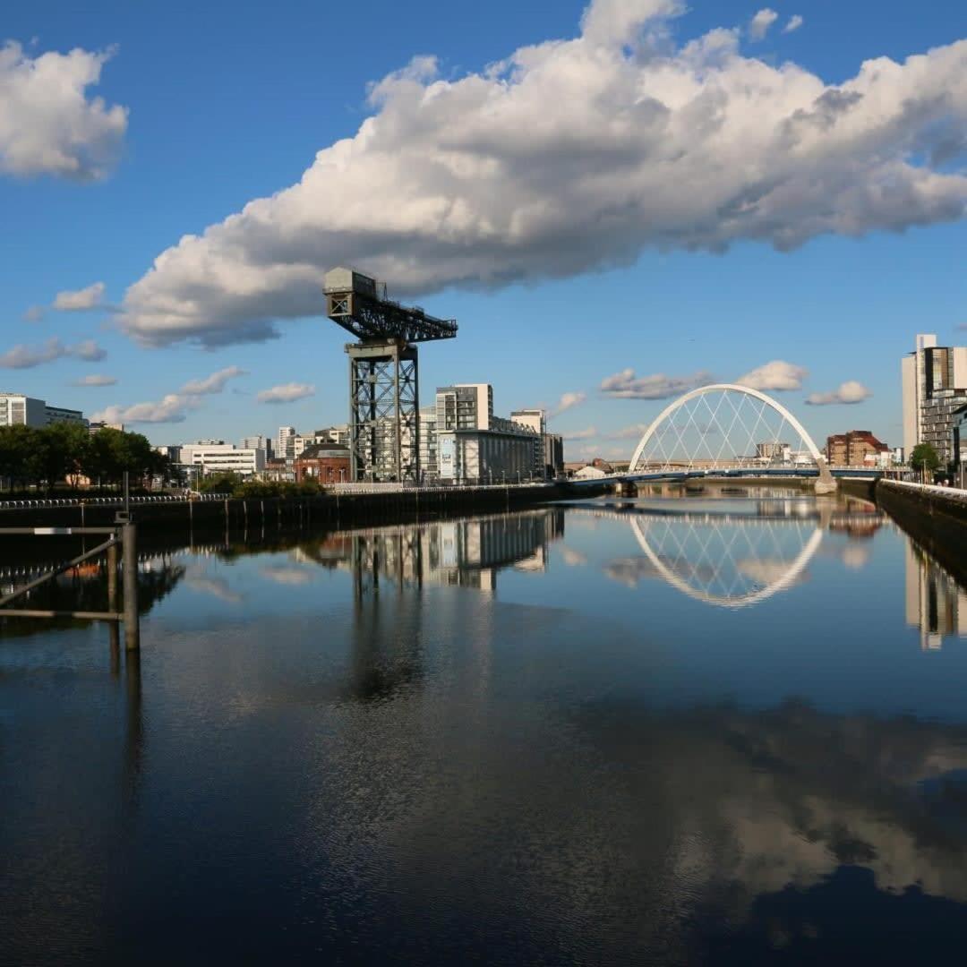 Modern, Light-Filled And Sleek West End Apartment Glasgow Eksteriør bilde